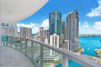 Bachelor Paradise, Best Views in Brickell Center