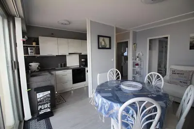 Hir 122 : appartement 4 personnes  vue mer. parking privé