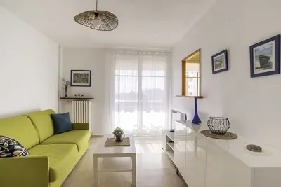 Image de Appartement Avec Loggia à 10min De La Plage
