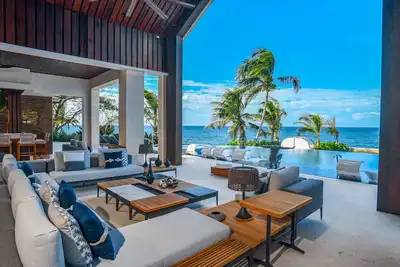 Image de 7br Fully-Staffed Exclusive Luxury Villa w/Pool and Beach View