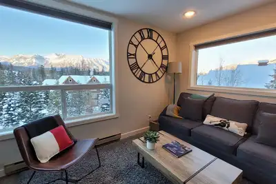 Image de Contemporary | Mountain View | Walk to Ski Lift