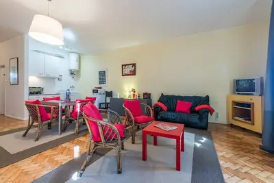 Image de GuestReady - Ascending Rouge (Vue sur la rivière)