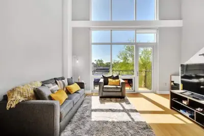 Image de Ultra Modern Condo with Rooftop Pool