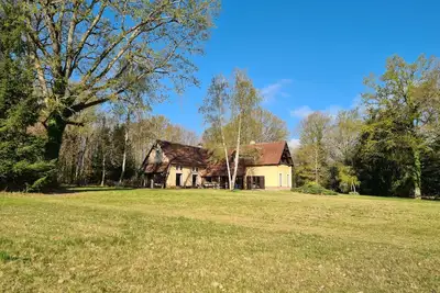 Image de Maison isolée avec parc, étang privé et à 20 min du Zoo de Beauval