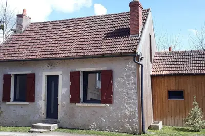 Image de Maison avec jardin, piscine chauffée et baignade à proximité - Le Menoux