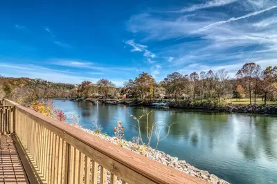 Image de Lakefront Family Friendly condo!
