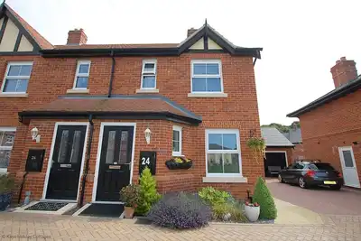 Image de A house that sleeps 4 guests in 2 bedrooms