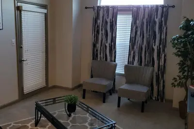 Image de One Bedroom Apartment Near Lenox Mall