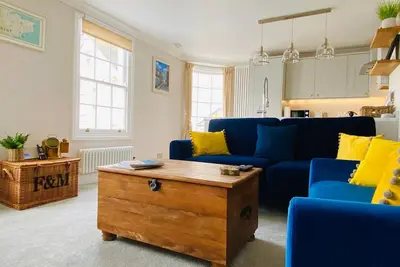 Image de Nickleby Nook By the Sea - Meters to the Beach!