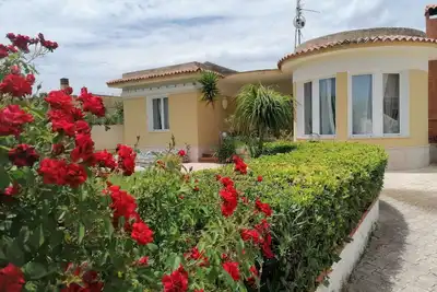 Image de Villa avec jardin et Wifi
