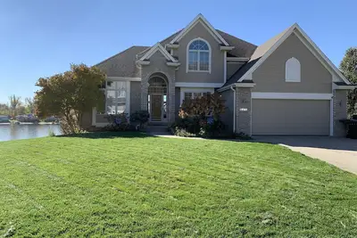 Image de Cozy Lake Home in Hawaiian Village
