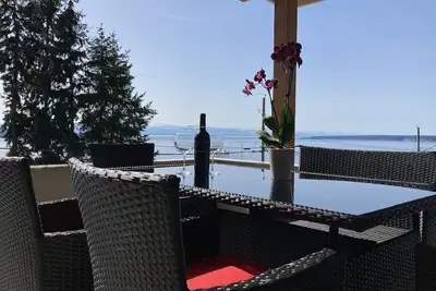 Image de Luxury OceanView Home in Westview