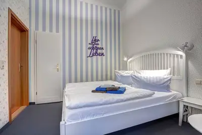 Image de Small double room/single room, 19 sqm - Hotel Villa Seeschlößchen 3***