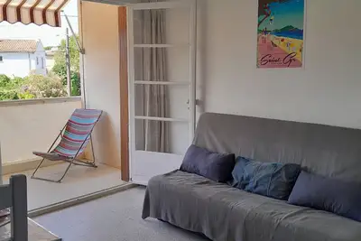 Image de Agréable T2 équipé balcon au calme à 5 min à pieds de la plage de sable B83270j