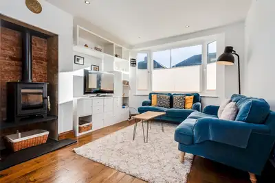 Image de Charming 3 Br House - garden & parking Near Cs Lewis park