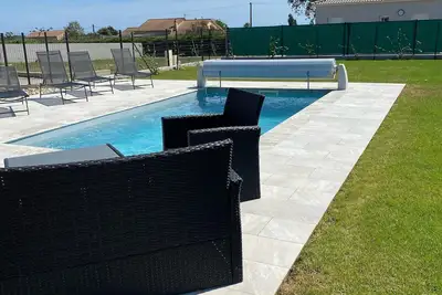 Image de Villa Moderne Avec Piscine PRIVÉE À 10 Minutes À Pied De La Mer