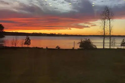 Image de Custom Home on Lake Murray - 1 hour from Augusta National