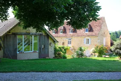 Image de Gite \"Le Pigeonnier avec piscine\" entre Sarlat et Rocamadour en Quercy Périgord