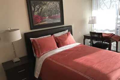 Image de Amazing Townhouse With Water Views - 15mins To Times Square