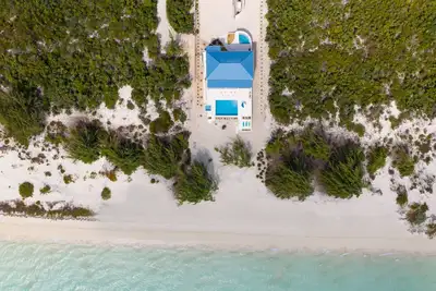 Image de 4 bedroom accommodation in Providenciales