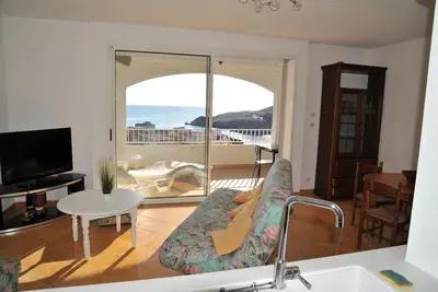 Image de Appartement  T3 de 90m2 dans villa à proximité des plages