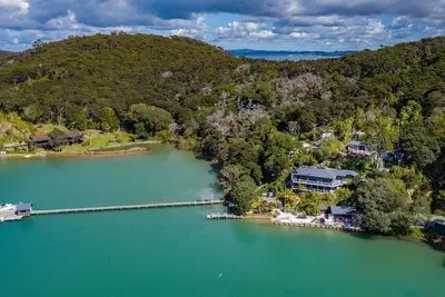 Image de Kawau Lodge - Kotuku Master Suite plus 5 bedrooms