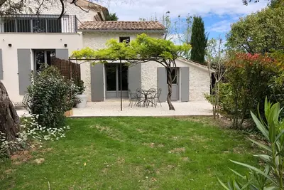 Image de Gîte dans un Mas Provencal avec piscine, 3km de l'Isle-sur-la-Sorgue - Paulette