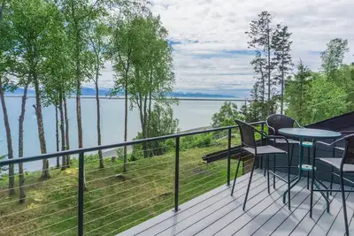 Image de Beachfront property! 2 Bed/2 Bath and no added cleaning fees