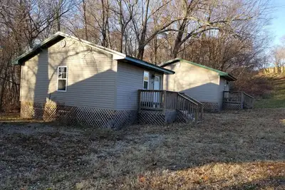 Image de Rural, beautiful studio cabin # 9 near the Cedar River