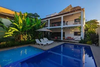 Image de Los Gallos - Second Level Apartment