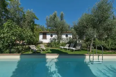 Image de Villa à Calenzano avec 5 chambres à coucher, 10 couchages