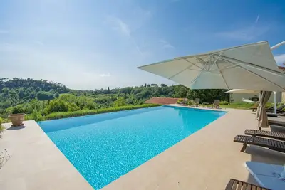 Villa à Palaia avec 6 chambres à coucher, 14 couchages
