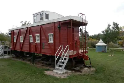 Image de Authentic Wooden Rock Island Railroad Caboose
