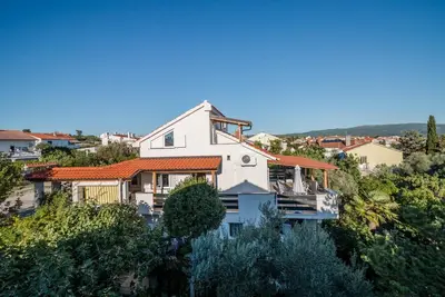 Image de Appartement de vacances Krk (Stadt) pour 1 - 4 personnes avec 1 chambre à coucher - Maison de vacanc