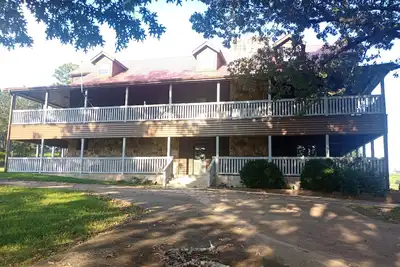 Image de The Lodge @ Stormy Mountain Ranch Close drive to Emience and surrounding springs