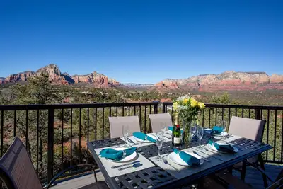 Awe Inspiring Red Rock Views with Hot Tub!