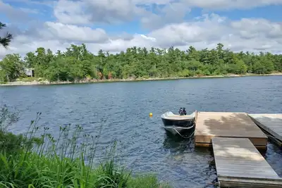Image de A fishing and swimming dream! 2 Bedroom Island Cottage Retreat on Georgian Bay