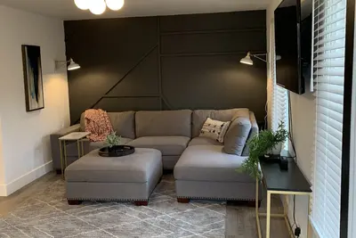 Image de 15 minute walk to the heart of downtown all Bend has to offer!