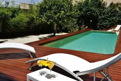 Image de Exclusive and spacious house with private garden and pool, near the beach