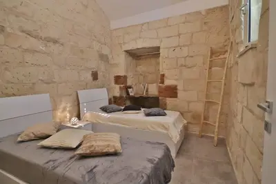 Image de Appartement \"Dimora Storica Rebecca\" près de la plage avec climatisation et terrasse