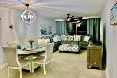 Beautiful Get Away Beach Condo. . . ! 2046 Beach Blvd, Biloxi