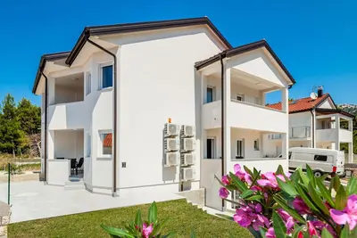 Image de Appartement confortable de 2 chambres à.