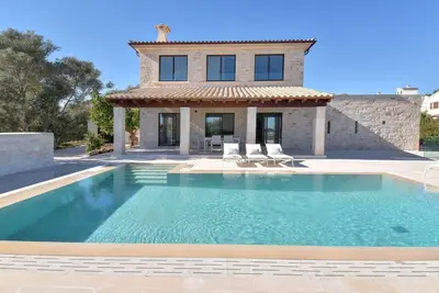 Image de Sehr Geräumige Villa auf Mallorca in Zeitgenössischem Stil, Priv. Pool