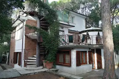 Image de Appartement de vacances Marina di Castagneto Donoratico pour 1 - 10 personnes avec 3 chambres à couc