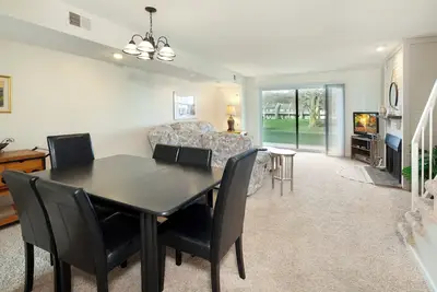 Image de 2 miles to Good Harbor Beach, Hiking, Golf, Wine Tasting