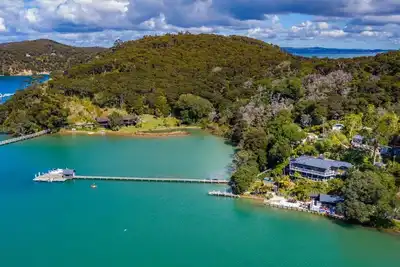 Image de Kawau Lodge - Kotuku Master Suite plus 4 bedrooms