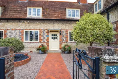 Image de 2 bedroom accommodation in Preston Crowmarsh, near Wallingford