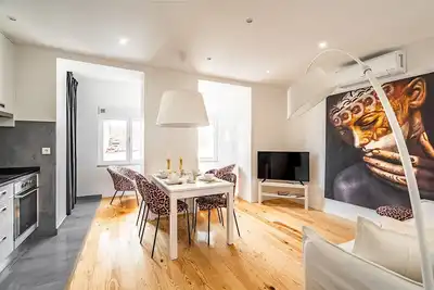 Curry Apartment, Wifi, Ac! New!