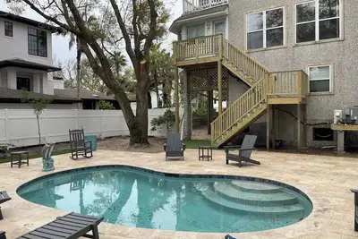 Image de Steps from the beach with private pool Oceanview Home rooftop view 5br Sleep 15