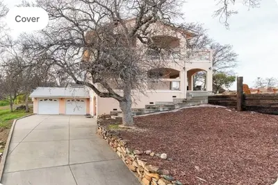 Image de Explore natures retreat with amazing views of Lake Tulloch and close to Yosemite